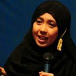 Kisah Seorang Muslimah Aisha Maharani dan Halal Corner